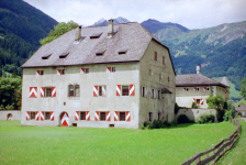 Heimat- und Goldbergbaumuseum Schloss Großkirchheim